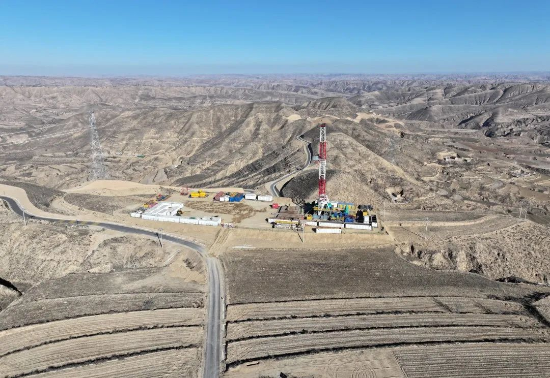 Groot nieuws! CNPC ontdekte een groot olieveld met een capaciteit van 100 miljoen ton